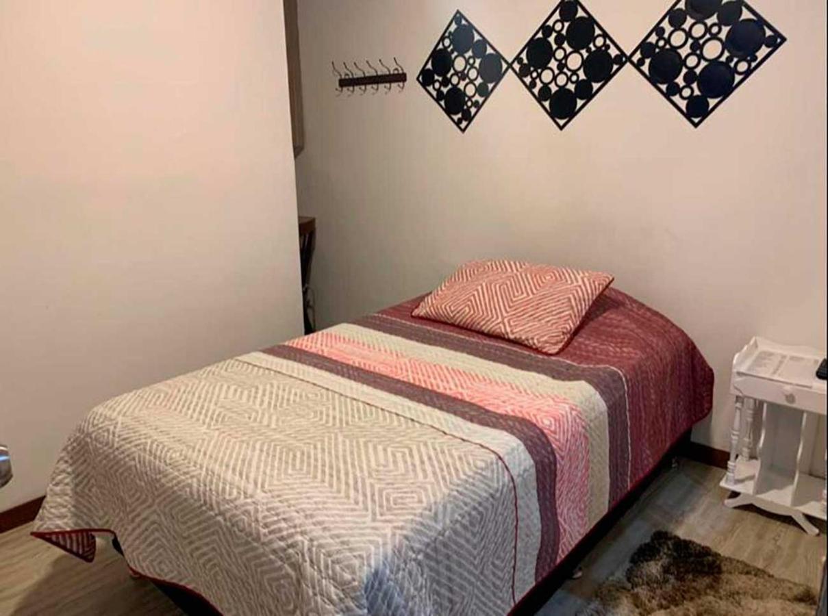 Hotel Alcatraz Yarumal Номер фото