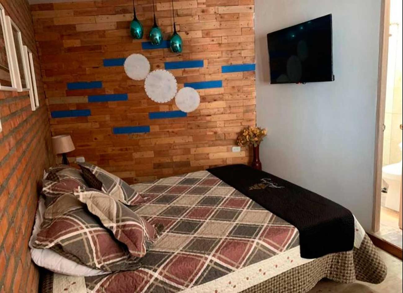 Hotel Alcatraz Yarumal Номер фото