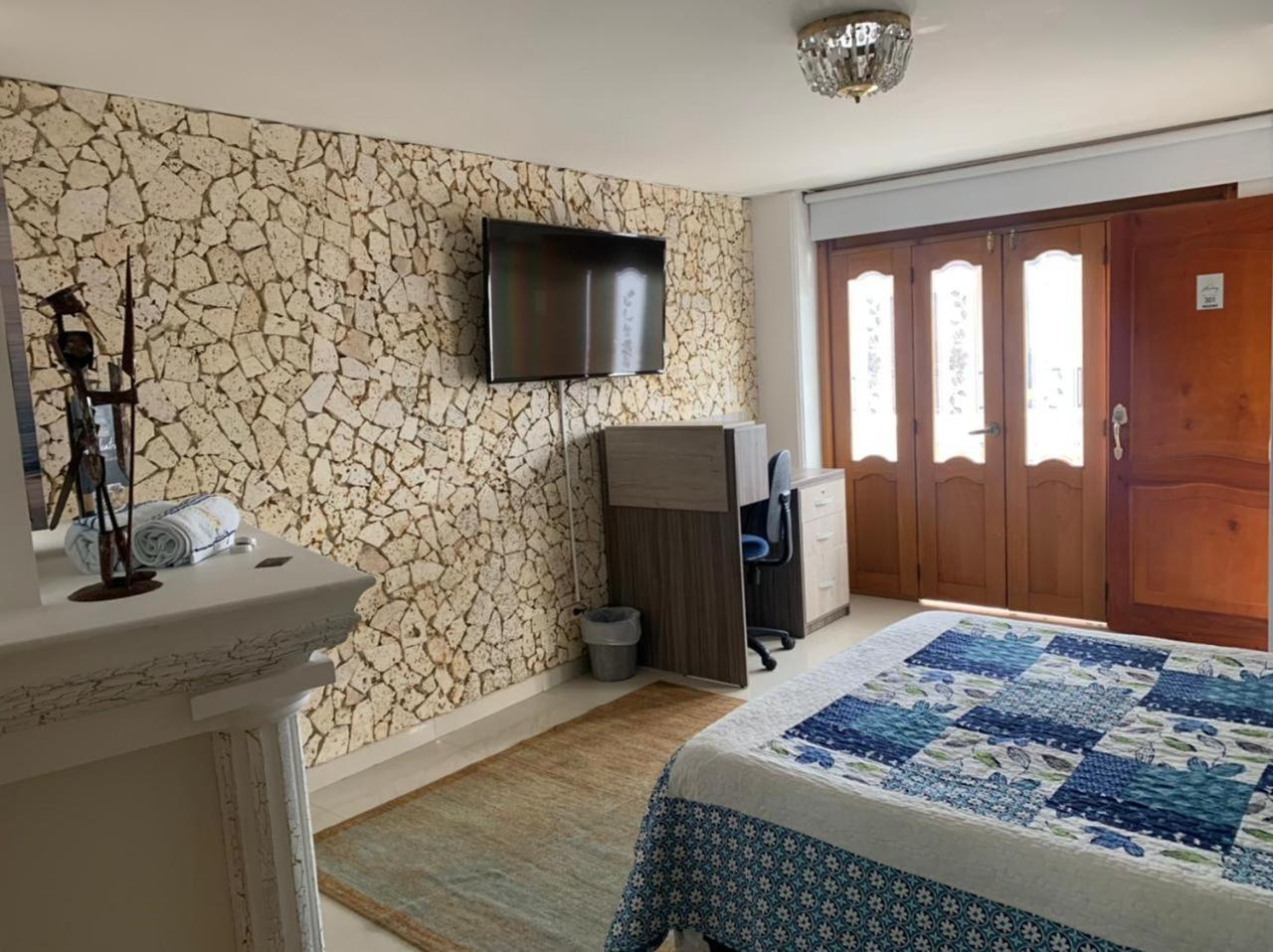 Hotel Alcatraz Yarumal Номер фото